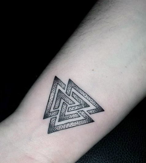Dreieck tattoo mit kreis bedeutung Tattoo Kreis