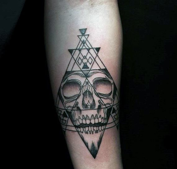 Dreiecken tattoo 107
