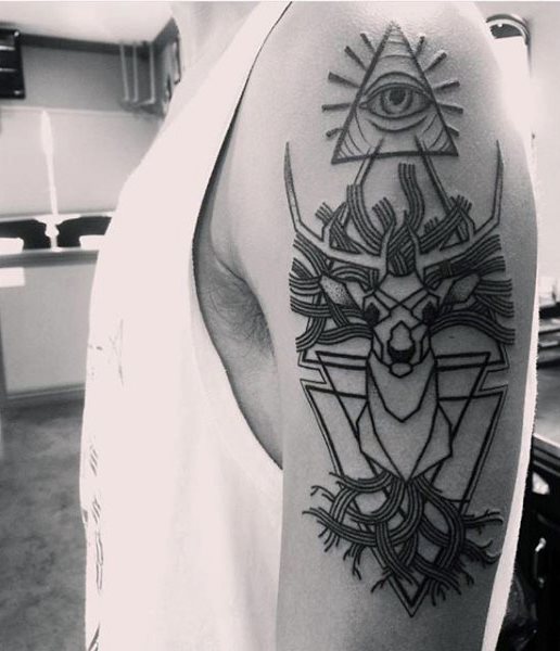 Dreieck bedeutung schwarzes tattoo Geometrische Zeichen