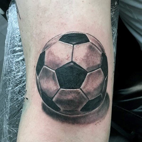 Fussball tattoo 173