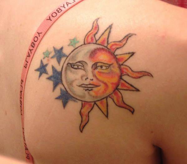 Sonne und Monds tattoo 121