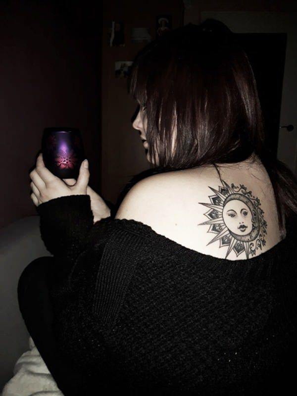 Sonne und Monds tattoo 181