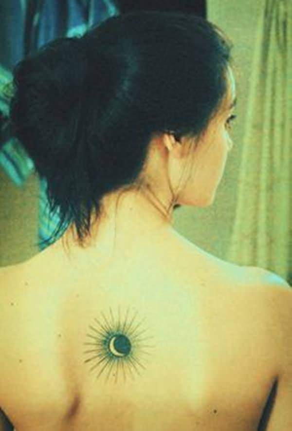 Sonne und Monds tattoo 204