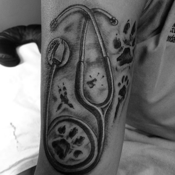 Stethoskop tattoo 16