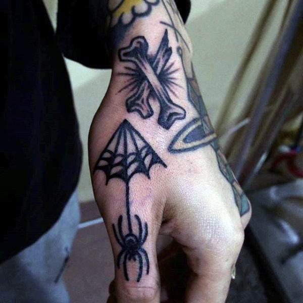 spinne tattoo 636