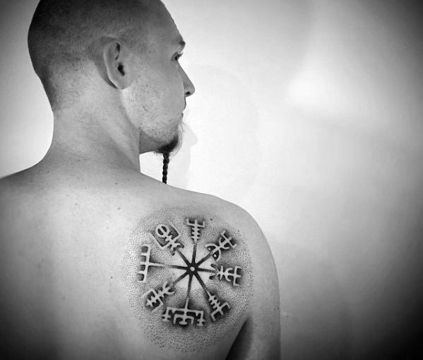 vegvisir-wikinger-kompass-tattoo 06