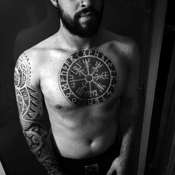 vegvisir-wikinger-kompass-tattoo 32