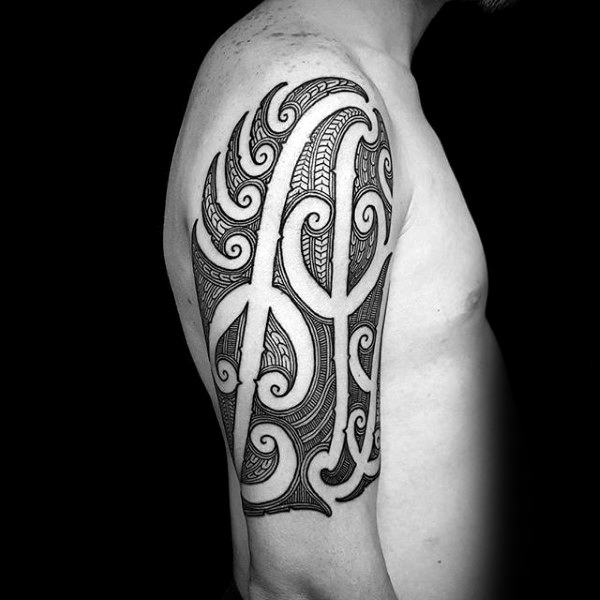 halber arm tribal tattoo mann 06