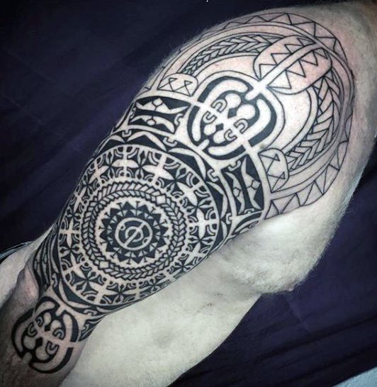 halber arm tribal tattoo mann 19