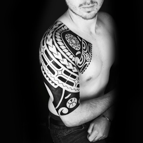 halber arm tribal tattoo mann 23