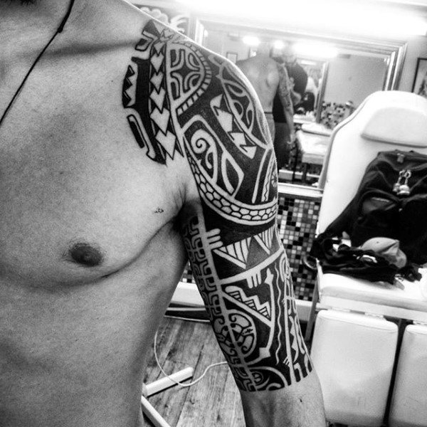 halber arm tribal tattoo mann 43