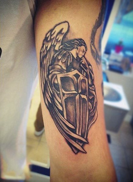 engel tattoo 670