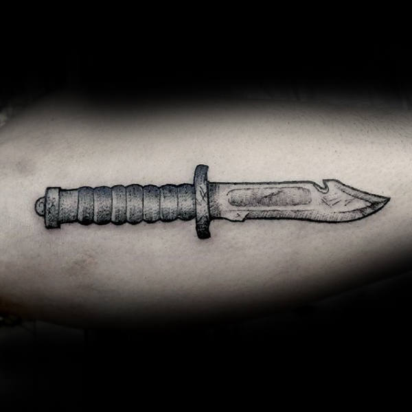 Messer tattoo 126