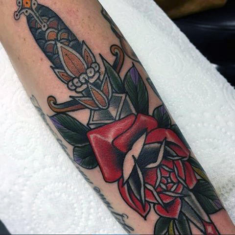 Messer tattoo 322