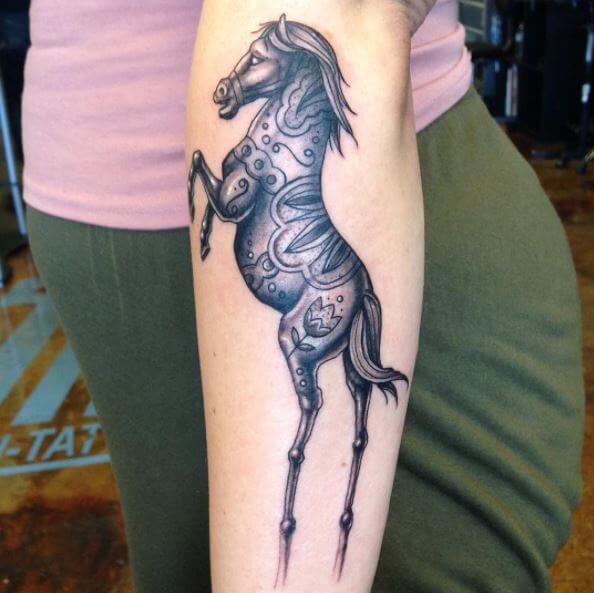 pferd tattoo 338
