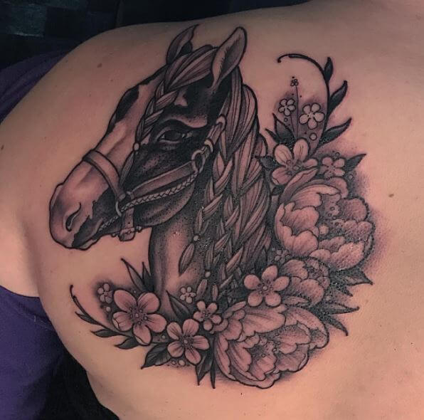 pferd tattoo 95
