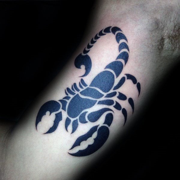 skorpion tattoo 161