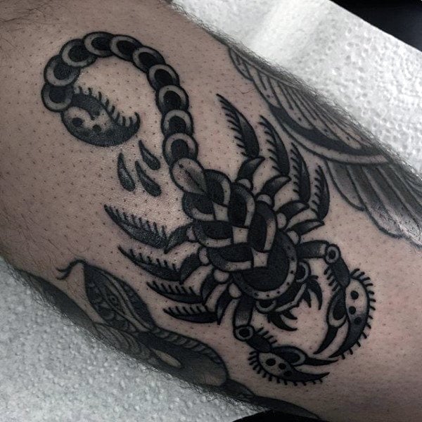 skorpion tattoo 230