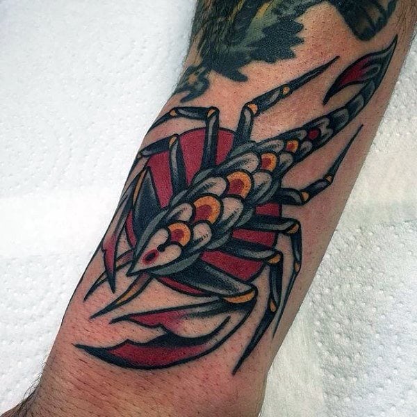 skorpion tattoo 260