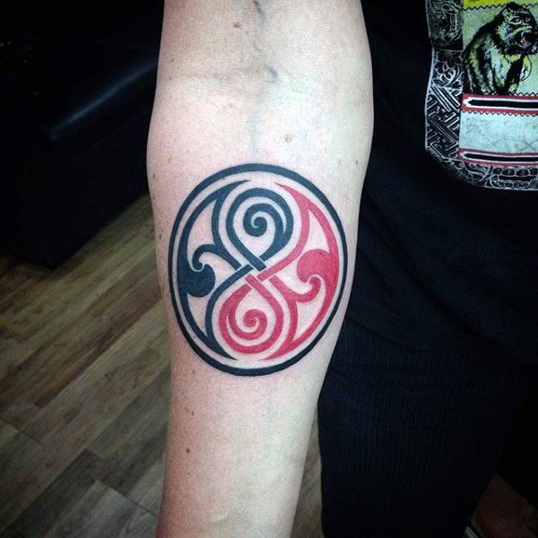 yin yang symbole tattoo 09