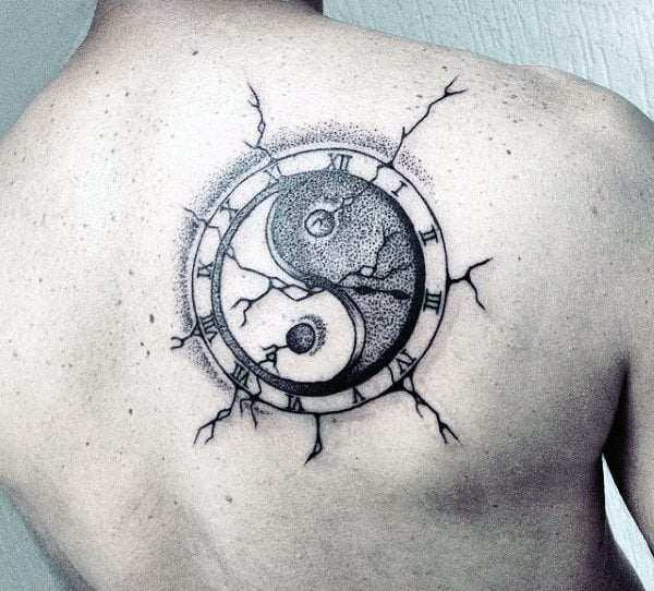 yin yang symbole tattoo 55