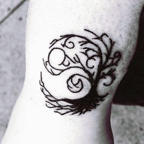 yin yang symbole tattoo 59