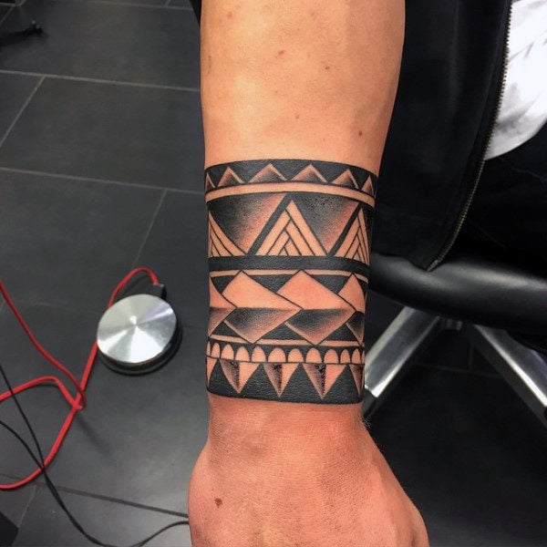 armband tattoo 105