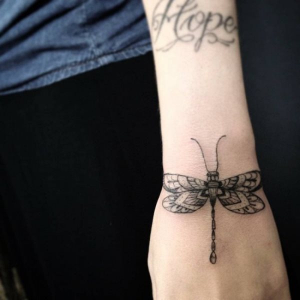 libelle tattoo 359