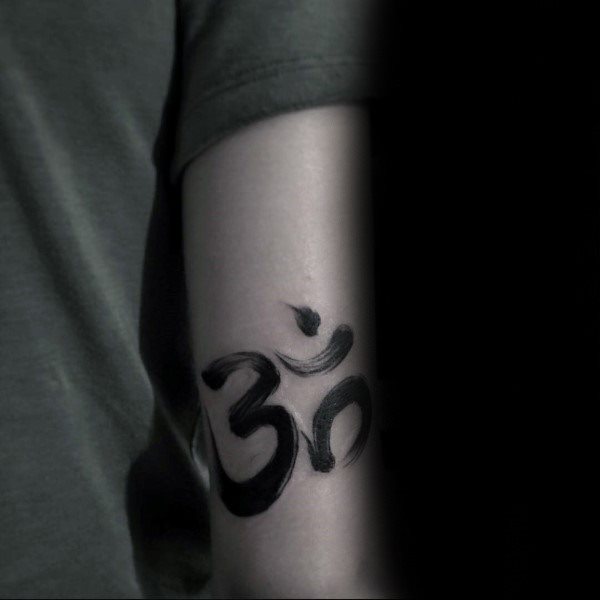 Om-Symbol-Tattoo 240