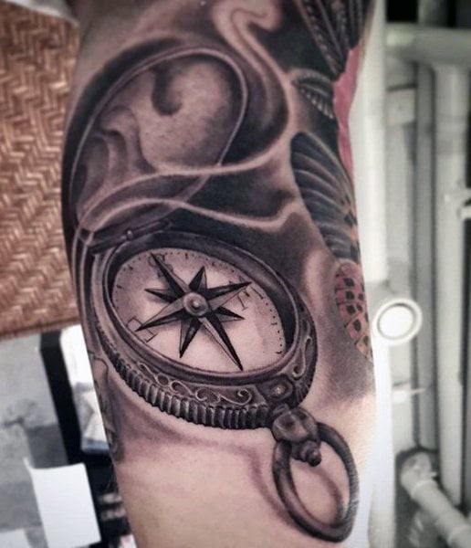 kompass tattoo 133