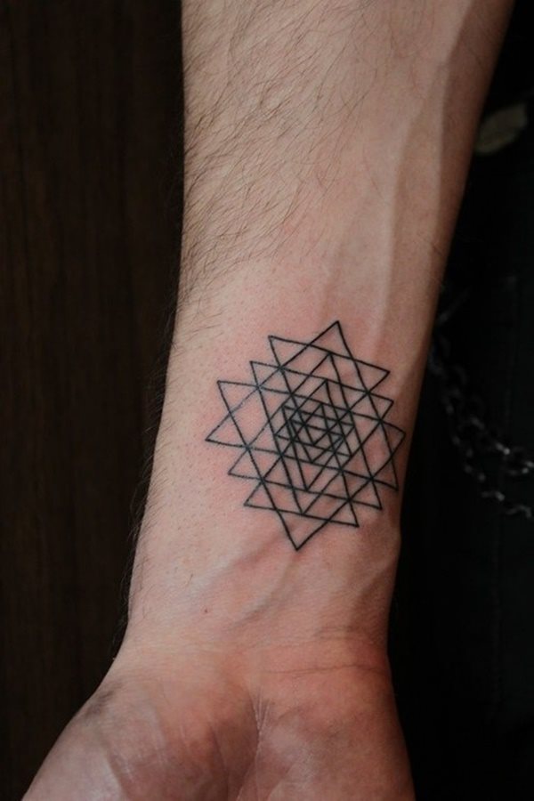 geometrische tattoo 396