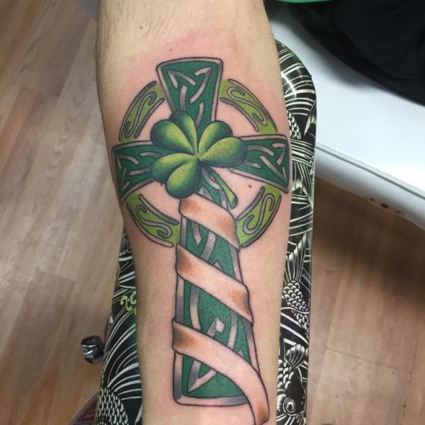 kreuz tattoo 128