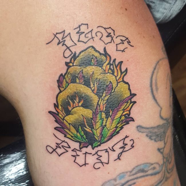 cannabis tattoo 31