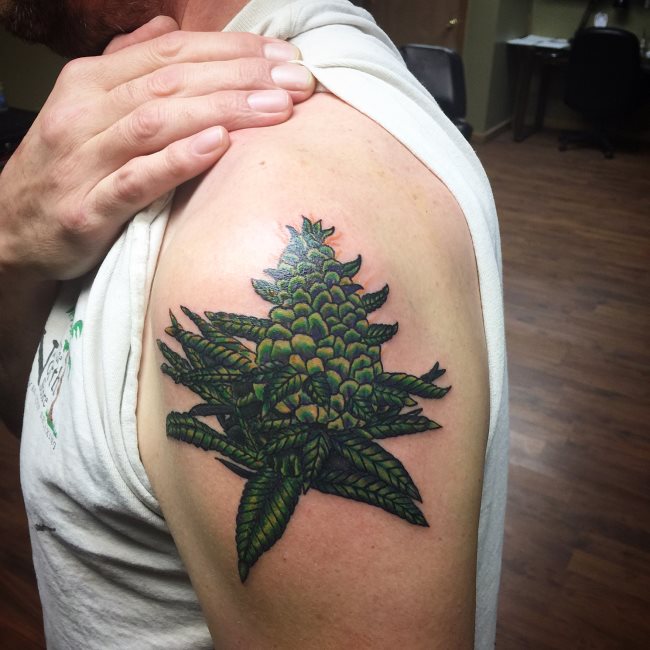 cannabis tattoo 39
