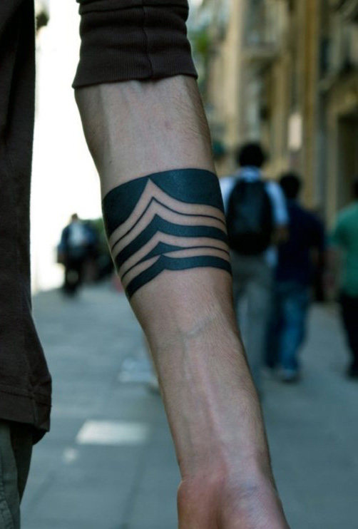 schwarze Armband-Tattoo 27