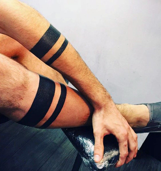 schwarze Armband-Tattoo 35