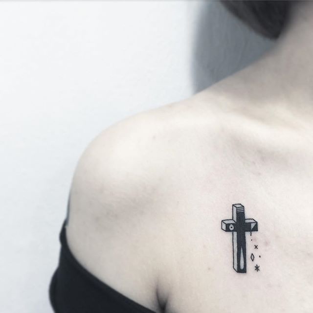 cross tattoo 15