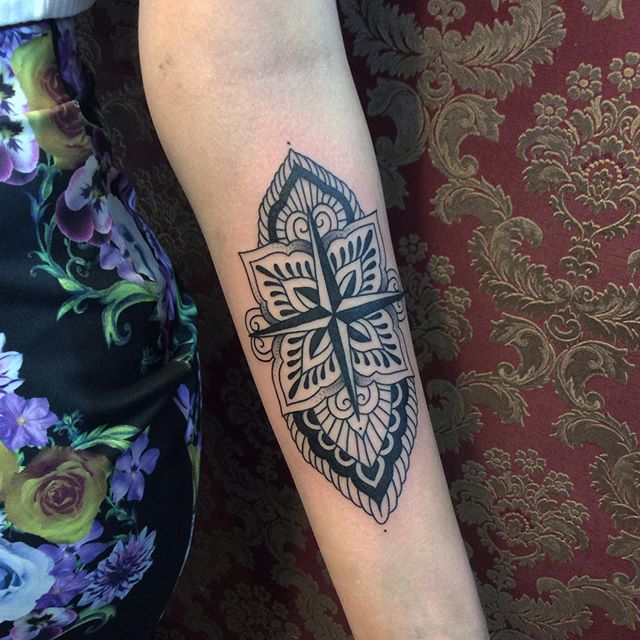 cross tattoo 57