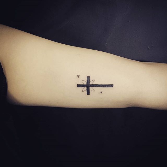 cross tattoo 63