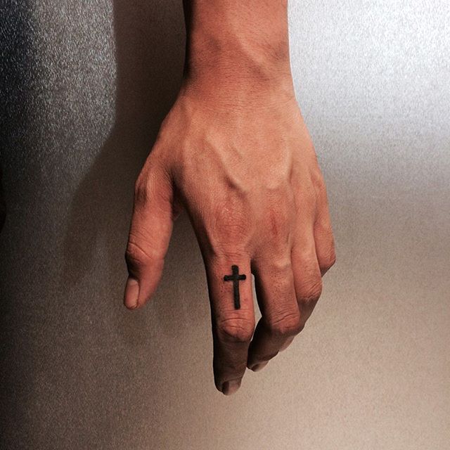 cross tattoo 91
