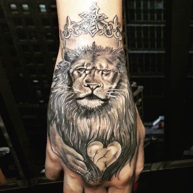 lion tattoo 05