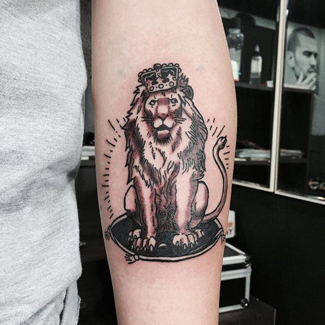 lion tattoo 27