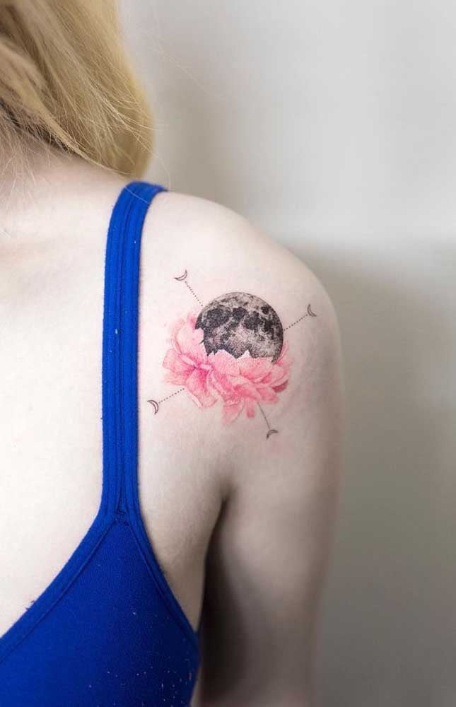 tatuaje en el hombro 351