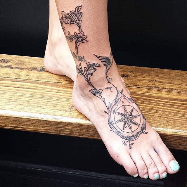 tatuaje en el pie 111
