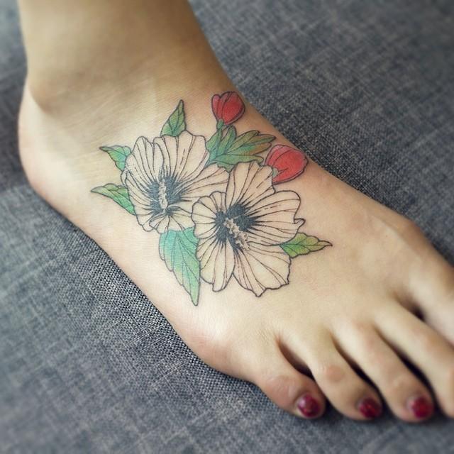 tatuaje en el pie 351