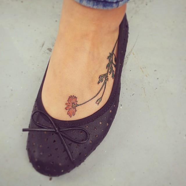 tatuaje en el pie 521