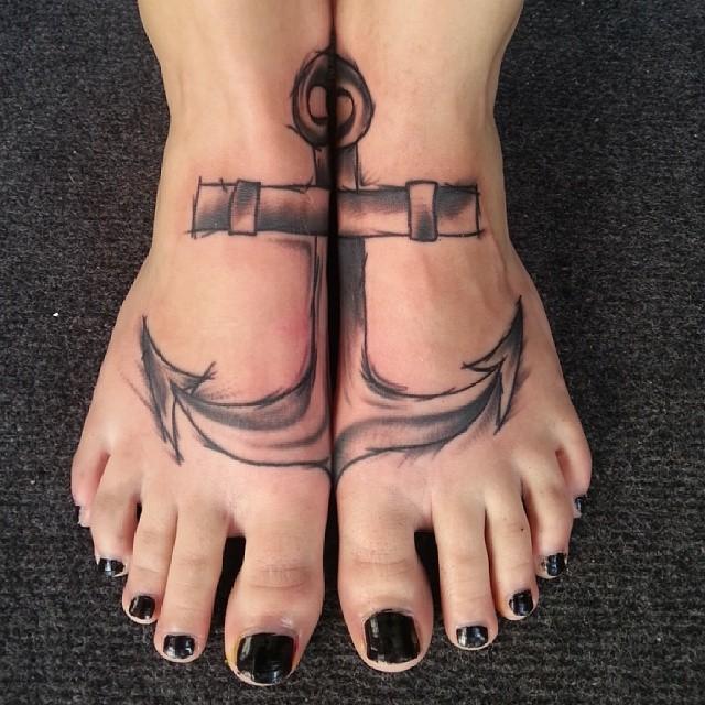 tatuaje en el pie 681