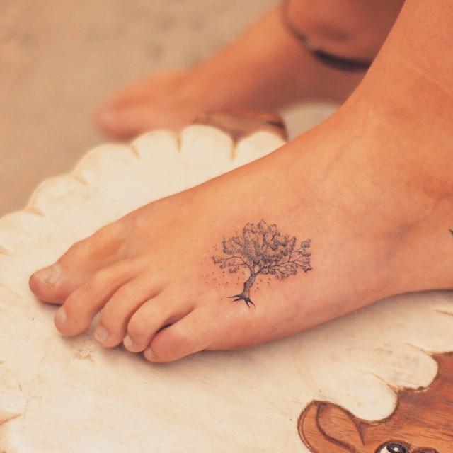 tatuaje en el pie 71