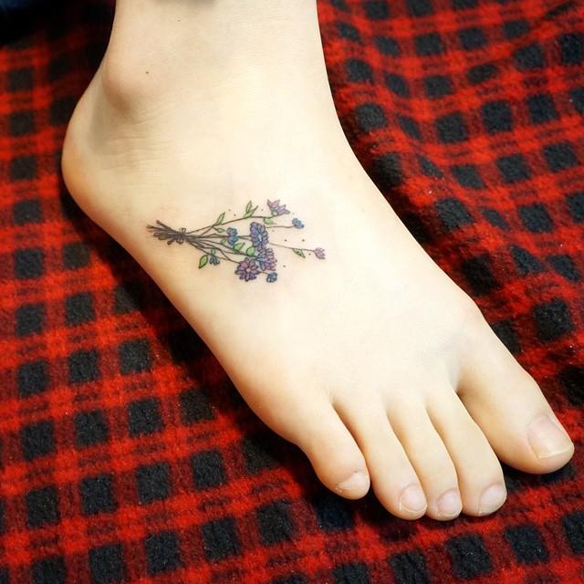 tatuaje en el pie 81