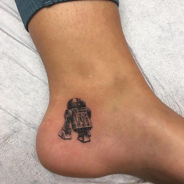 tatuaje en el pie 831
